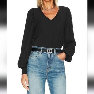 EUC NATION LTD TABITHA FULL SLEEVE V- NECK BLACK SZ S